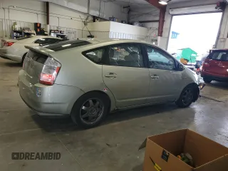 2009 Toyota Prius with VIN JTDKB20U897877082, listed as a Copart auction lot 54210725 with 290,704 mi miles and Non Repairable. Bid and sale history available at carsss.com. Image 3.