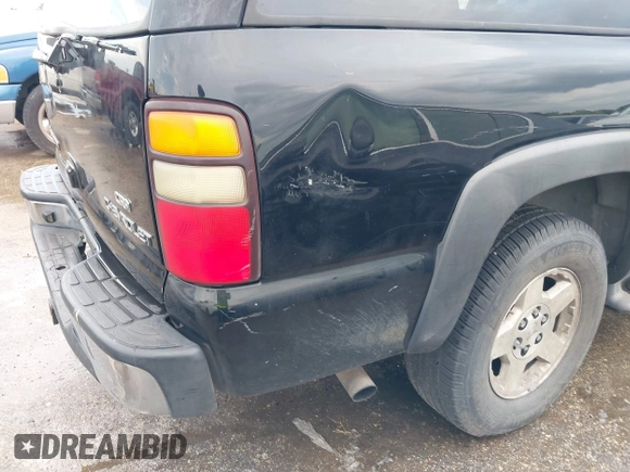 2005 Chevrolet Suburban LS with VIN 3GNEC16Z45G157758, listed as a IAAI auction lot 42408657 with 237,238 mi miles and . Bid and sale history available at DreamBid. Image 12.