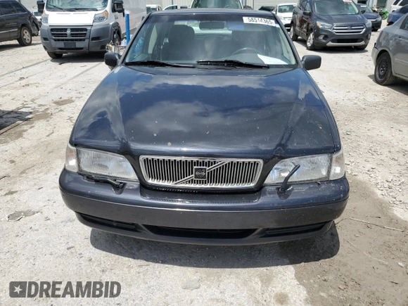 1998 Volvo S70 z VIN YV1LS5340W2417595, wystawiony jako Copart lot #58514365 z przebiegiem 128 166 mil mil oraz Czysty tytuł • Clean title. Historia ofert i sprzedaży dostępna na DreamBid. Obrazek 5.