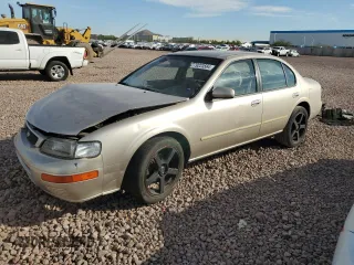 1995 Nissan Maxima GLE с VIN JN1CA21D2ST659905, выставлен на аукционе Copart как лот 79223564 с пробегом 180 773 миль миль и Списание • Salvage title. История ставок и продаж доступна на DreamBid. Изображение 1.