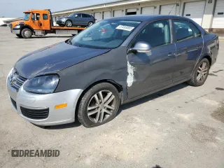 2007 Volkswagen Jetta z VIN 3VWHG71K97M045563, wystawiony jako Copart lot #57053065 z przebiegiem 228 219 mil mil oraz Szkoda całkowita • Salvage title. Historia ofert i sprzedaży dostępna na DreamBid. Obrazek 1.
