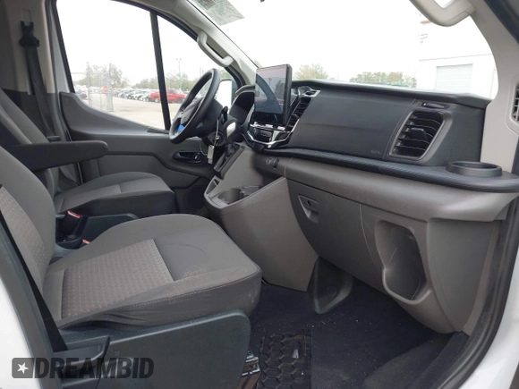 2023 Ford Transit Passenger XL with VIN 1FBAX2YG0PKA93666, listed as a IAAI auction lot 41493225 with 44,092 mi miles and . Bid and sale history available at DreamBid. Image 5.