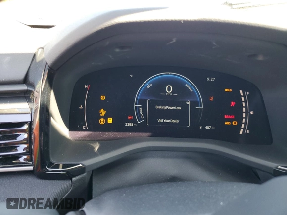 2025 Toyota Camry LE z VIN 4T1DAACK9SU117570, wystawiony jako Copart lot #54975145 z przebiegiem 2 385 mil mil oraz Szkoda całkowita • Salvage title. Historia ofert i sprzedaży dostępna na DreamBid. Obrazek 9.
