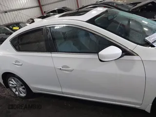 2017 Acura ILX Premium z VIN 19UDE2F78HA004856, wystawiony jako IAAI lot #42330302 z przebiegiem 39 927 mil mil oraz . Historia ofert i sprzedaży dostępna na DreamBid. Obrazek 13.