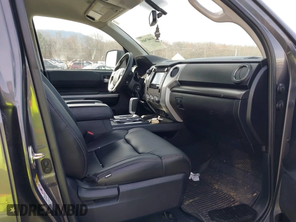 2016 Toyota Tundra 4WD Truck SR with VIN 5TFUW5F19GX548996, listed as a IAAI auction lot 41607605 with 101,194 mi miles. Bid and sale history available at carsss.com. Image 5.