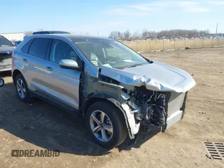 2024 Ford Edge SEL z VIN 2FMPK4J99RBA29842, wystawiony jako IAAI lot #41890254 z przebiegiem 45 178 mil mil oraz . Historia ofert i sprzedaży dostępna na DreamBid. Obrazek 1.