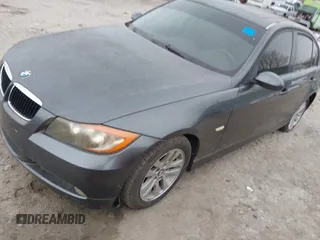 2006 BMW 3 Series 325i with VIN WBAVB13596PT23263, listed as a IAAI auction lot 42021124 with 84,694 mi miles. Bid and sale history available at carsss.com. Image 2.