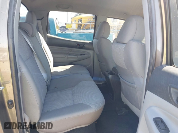 2012 Toyota Tacoma z VIN 5TFLU4EN9CX047925, wystawiony jako IAAI lot #41661700 z przebiegiem 219 158 mil mil oraz . Historia ofert i sprzedaży dostępna na DreamBid. Obrazek 8.