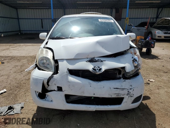 2010 Toyota Yaris z VIN JTDJT4K3XA5322238, wystawiony jako Copart lot #52550395 z przebiegiem 107 803 mil mil oraz Czysty tytuł • Clean title. Historia ofert i sprzedaży dostępna na DreamBid. Obrazek 5.