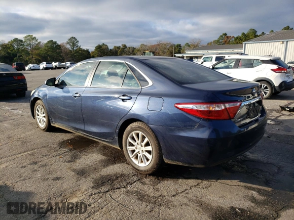 2015 Toyota Camry XLE with VIN 4T1BF1FK6FU879281, listed as a Copart auction lot 84822704 with 177,938 mi miles and Salvage Title. Bid and sale history available at carsss.com. Image 2.