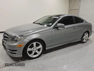 2015 Mercedes-Benz C 250 with VIN WDDGJ4HB3FG366629, listed as a Copart auction lot 56400615 with 38,262 mi miles and Clean title. Bid and sale history available at DreamBid. Image 1.