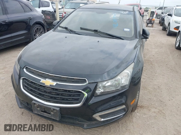 2015 Chevrolet Cruze LS z VIN 1G1PA5SH0F7174655, wystawiony jako IAAI lot #42047067 z przebiegiem 118 060 mil mil oraz . Historia ofert i sprzedaży dostępna na DreamBid. Obrazek 6.