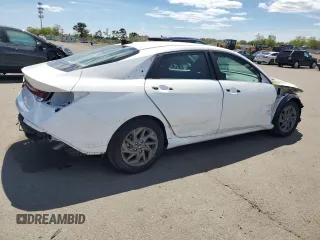 2024 Hyundai Elantra SEL z VIN KMHLM4DG2RU696202, wystawiony jako Copart lot #57557565 z przebiegiem 5 179 mil mil oraz Szkoda całkowita • Salvage title. Historia ofert i sprzedaży dostępna na DreamBid. Obrazek 3.