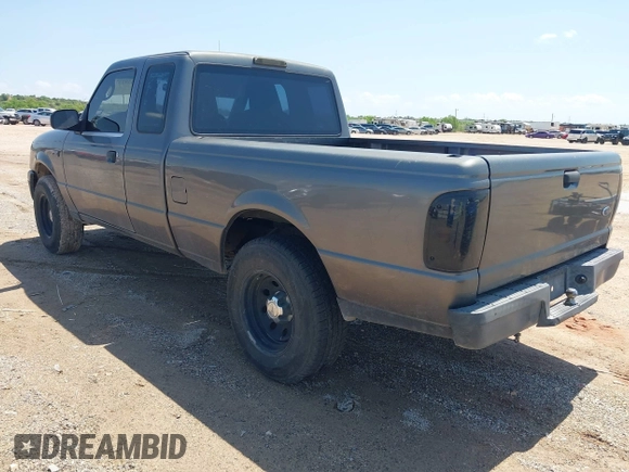 2005 Ford Ranger XL with VIN 1FTYR14U75PA18800, listed as a IAAI auction lot 42129237 with 240,333 mi miles. Bid and sale history available at carsss.com. Image 3.