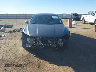 2017 Volkswagen Passat S z VIN 1VWAT7A39HC071640, wystawiony jako IAAI lot #41686081 z przebiegiem 136 638 mil mil oraz . Historia ofert i sprzedaży dostępna na DreamBid. Obrazek 13.