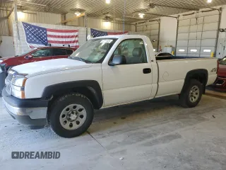 2005 Chevrolet Silverado 1500 Work Truck z VIN 1GCEK14X95Z204831, wystawiony jako Copart lot #57827425 z przebiegiem 151 587 mil mil oraz Szkoda całkowita • Salvage title. Historia ofert i sprzedaży dostępna na DreamBid. Obrazek 1.