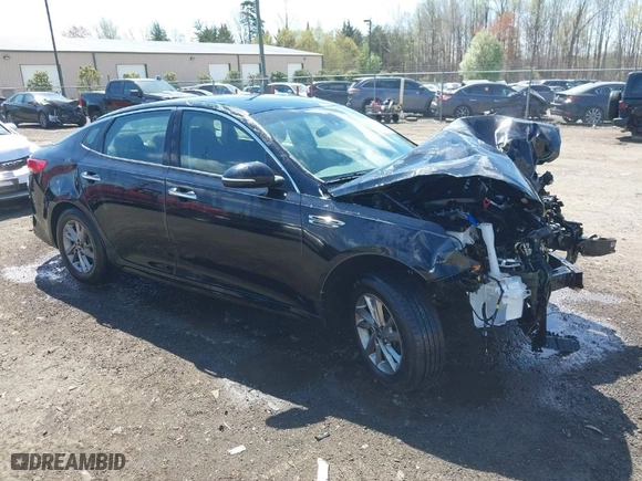2019 Kia Optima LX with VIN 5XXGT4L37KG305015, listed as a IAAI auction lot 41918114 with 76,033 mi miles. Bid and sale history available at carsss.com. Image 1.