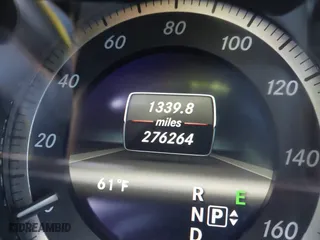 2013 Mercedes-Benz E-Class E 350 Luxury with VIN WDDHF5KB0DA702841, listed as a IAAI auction lot 41875593 with 276,264 mi miles. Bid and sale history available at carsss.com. Image 15.