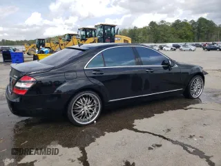 2007 Mercedes-Benz S 550 with VIN WDDNG86X87A115685, listed as a Copart auction lot 51022645 with 101,891 mi miles and Salvage Title. Bid and sale history available at DreamBid. Image 3.