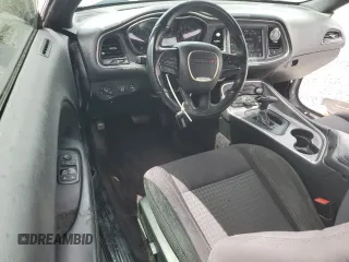 2017 Dodge Challenger SXT z VIN 2C3CDZAG4HH616975, wystawiony jako Copart lot #59321655 z przebiegiem 138 353 mil mil oraz Szkoda całkowita • Salvage title. Historia ofert i sprzedaży dostępna na DreamBid. Obrazek 8.