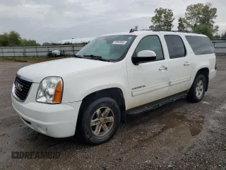 2013 GMC Yukon XL SLT with VIN 1GKS1KE0XDR217149, listed as a Copart auction lot 72897044 with 211,862 mi miles and Clean Title. Bid and sale history available at carsss.com. Image 1.