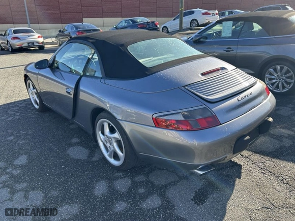 2001 Porsche 911 Carrera with VIN WP0CA29931S653922, listed as a IAAI auction lot 41811925 with NaN miles. Bid and sale history available at carsss.com. Image 3.