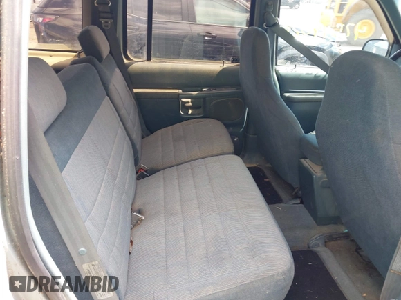 1996 Ford Explorer XL with VIN 1FMDU32X4TZA63759, listed as a IAAI auction lot 42544025 with 254,532 mi miles and . Bid and sale history available at DreamBid. Image 8.