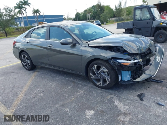 2025 Hyundai Elantra SEL Convenience with VIN KMHLS4DG9SU905768, listed as a IAAI auction lot 42101897 with 7,303 mi miles and . Bid and sale history available at DreamBid. Image 1.