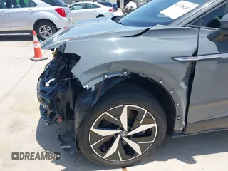 2023 Volkswagen ID.4 Pro S z VIN 1V2GNPE80PC006590, wystawiony jako IAAI lot #42178241 z przebiegiem 17 177 mil mil oraz . Historia ofert i sprzedaży dostępna na DreamBid. Obrazek 20.