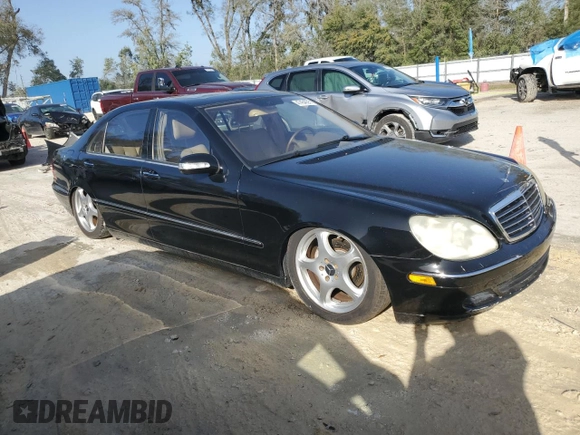 2004 Mercedes-Benz S-Class 5.0L with VIN WDBNG75J44A428972, listed as a Copart auction lot 47454035 with 2,558 mi miles and Salvage Title. Bid and sale history available at carsss.com. Image 4.