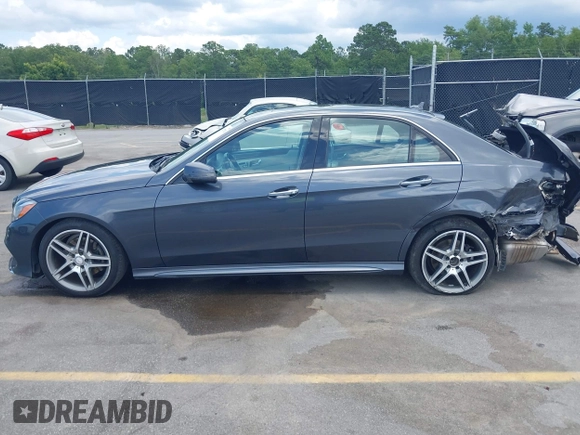 2016 Mercedes-Benz E 350 Sport z VIN WDDHF5KB5GB201488, wystawiony jako IAAI lot #42477574 z przebiegiem 107 279 mil mil oraz . Historia ofert i sprzedaży dostępna na DreamBid. Obrazek 14.