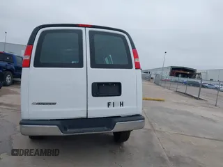 2018 Chevrolet Express Cargo Van with VIN 1GCWGAFG3J1905280, listed as a IAAI auction lot 41610303 with 262,115 mi miles. Bid and sale history available at carsss.com. Image 17.