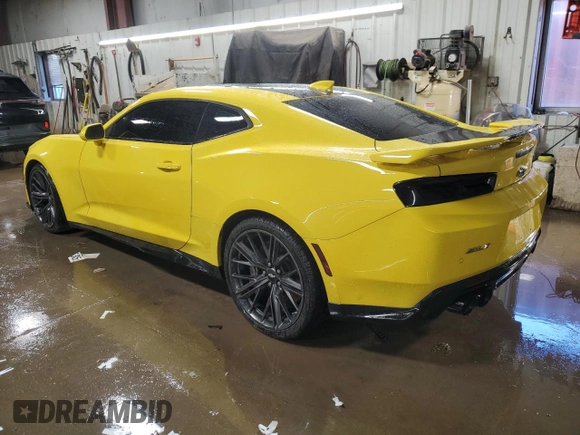 2018 Chevrolet Camaro ZL1 with VIN 1G1FK1R64J0109606, listed as a Copart auction lot 46331765 with 29,209 mi miles and Salvage Title. Bid and sale history available at DreamBid. Image 2.