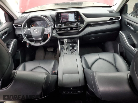 2021 Toyota Highlander XLE with VIN 5TDHZRBH5MS122811, listed as a Copart auction lot 57135585 with 85,703 mi miles and Salvage title. Bid and sale history available at DreamBid. Image 8.