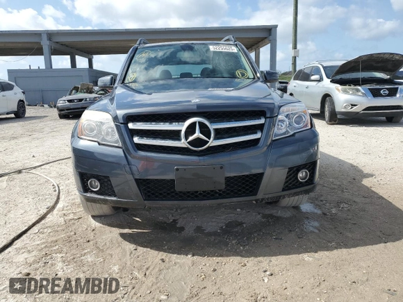 2011 Mercedes-Benz GLK 350 z VIN WDCGG8HB5BF576787, wystawiony jako Copart lot #52255625 z przebiegiem 201 826 mil mil oraz Czysty tytuł • Clean title. Historia ofert i sprzedaży dostępna na DreamBid. Obrazek 5.