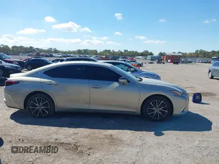 2024 Lexus ES with VIN 58ADZ1B16RU164902, listed as a IAAI auction lot 41783114 with 18,857 mi miles. Bid and sale history available at carsss.com. Image 14.