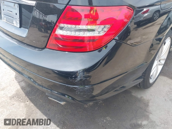2013 Mercedes-Benz C 300 Sport with VIN WDDGF8AB4DR290813, listed as a IAAI auction lot 42092649 with 79,210 mi miles and . Bid and sale history available at DreamBid. Image 18.
