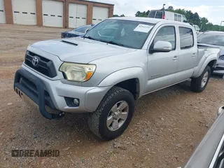 2012 Toyota Tacoma with VIN 3TMMU4FN2CM046933, listed as a IAAI auction lot 42512293 with 221,714 mi miles and . Bid and sale history available at DreamBid. Image 17.