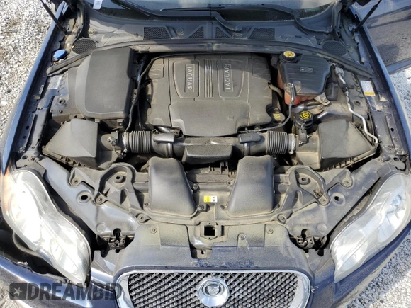 2010 Jaguar XF Premium Luxury with VIN SAJWA0GB3ALR65581, listed as a Copart auction lot 51672425 with 101,591 mi miles and Salvage Title. Bid and sale history available at carsss.com. Image 12.