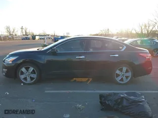 2013 Nissan Altima 2.5 SL with VIN 1N4AL3AP5DC246223, listed as a IAAI auction lot 41351155 with 139,298 mi miles. Bid and sale history available at carsss.com. Image 14.
