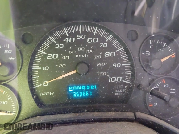 2003 Chevrolet Express Cargo with VIN 1GCGG25V031175986, listed as a IAAI auction lot 42144402 with 353,661 mi miles and . Bid and sale history available at DreamBid. Image 7.