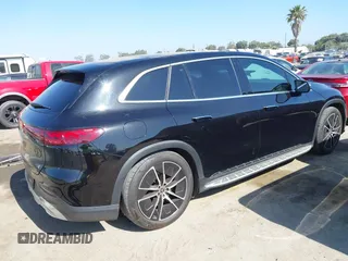2023 Mercedes-Benz EQS 450+ z VIN 4JGDM2DB4PA008387, wystawiony jako IAAI lot #39736557 z przebiegiem 11 160 mil mil oraz . Historia ofert i sprzedaży dostępna na DreamBid. Obrazek 4.