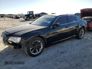 2017 Chrysler 300 Limited with VIN 2C3CCAAG8HH593852, listed as a Copart auction lot 43559225 with 90,538 mi miles and Salvage Title. Bid and sale history available at carsss.com. Image 1.