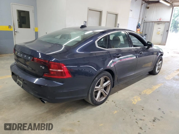 2017 Volvo S90 Momentum z VIN YV1102AK2H1008259, wystawiony jako Copart lot #70312414 z przebiegiem 90 625 mil mil oraz Szkody całkowita. Historia ofert i sprzedaży dostępna na DreamBid. Obrazek 3.
