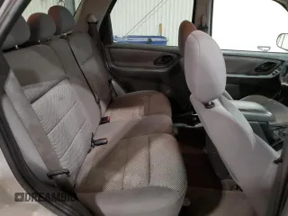 2005 Ford Escape XLT с VIN 1FMYU93185KA04997, выставлен на аукционе Copart как лот 57153325 с пробегом 121 348 миль миль и Списание • Salvage title. История ставок и продаж доступна на DreamBid. Изображение 11.