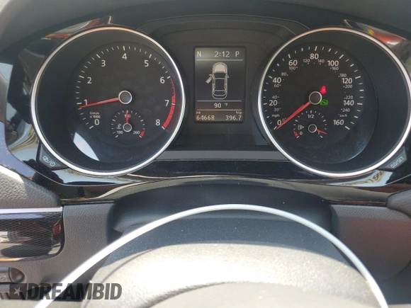 2017 Volkswagen Jetta SEL with VIN 3VWL17AJ2HM211751, listed as a Copart auction lot 61907755 with 64,668 mi miles and Salvage title. Bid and sale history available at DreamBid. Image 9.