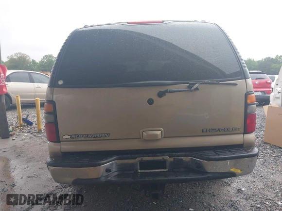 2005 Chevrolet Suburban LT with VIN 1GNFK16Z35J213484, listed as a IAAI auction lot 42251630 with 384,604 mi miles and . Bid and sale history available at DreamBid. Image 13.