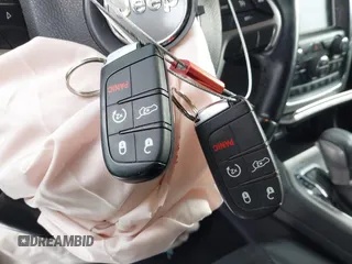 2017 Jeep Grand Cherokee Laredo with VIN 1C4RJFAG7HC886394, listed as a IAAI auction lot 40914121 with 66,895 mi miles. Bid and sale history available at carsss.com. Image 11.