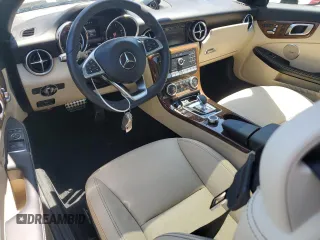 2019 Mercedes-Benz SLC 300 z VIN WDDPK3JA3KF160252, wystawiony jako Copart lot #57570755 z przebiegiem 6 471 mil mil oraz Szkoda całkowita • Salvage title. Historia ofert i sprzedaży dostępna na DreamBid. Obrazek 8.