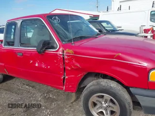 2003 Mazda B-Series 2WD Truck SE with VIN 4F4YR46V33TM13768, listed as a IAAI auction lot 41351910 with 212,641 mi miles. Bid and sale history available at carsss.com. Image 6.